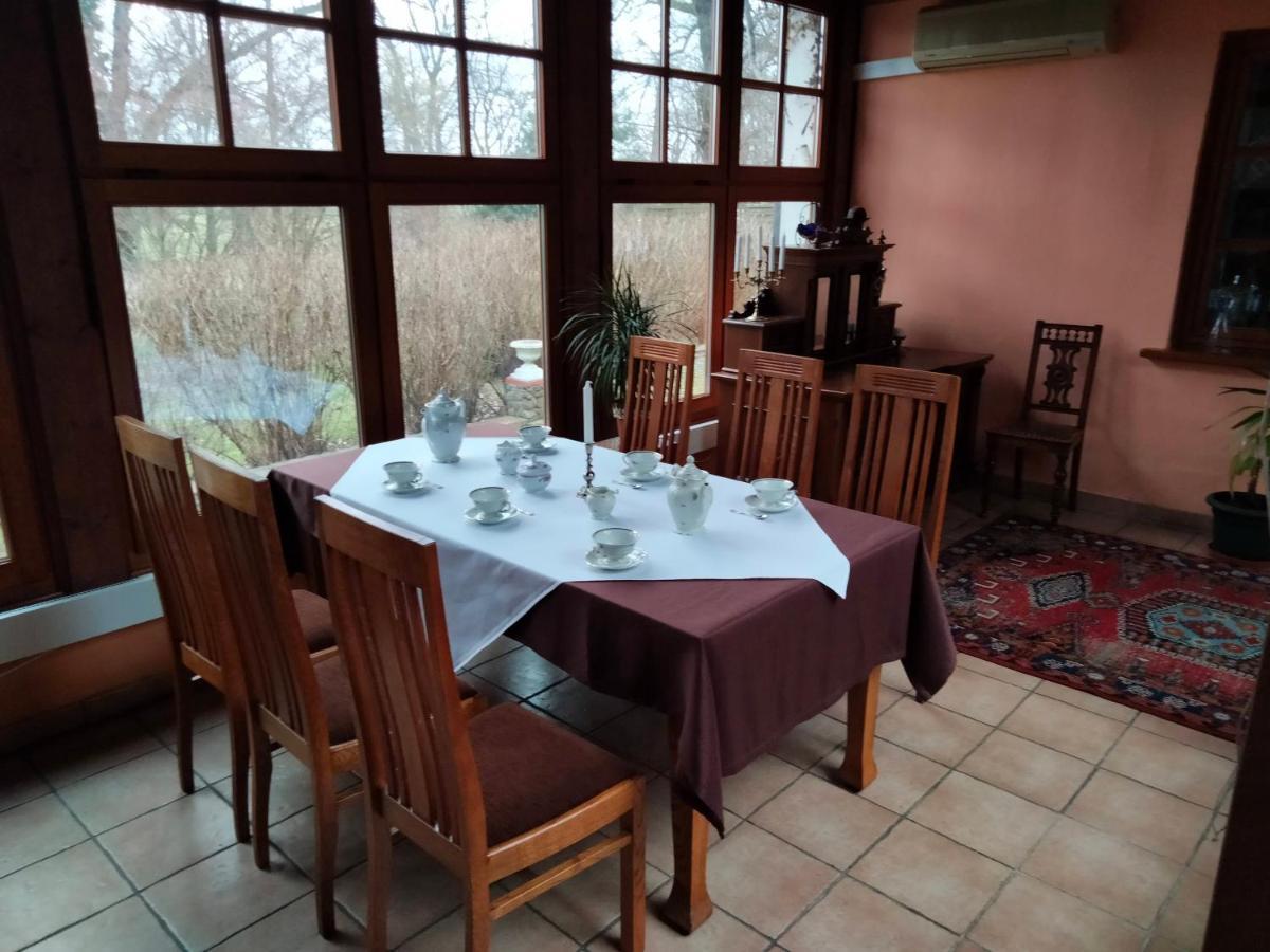 Dworek Pod Herbem Gądkowice Exteriér fotografie