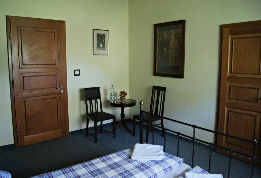 Dworek Pod Herbem Gądkowice Pokoj fotografie
